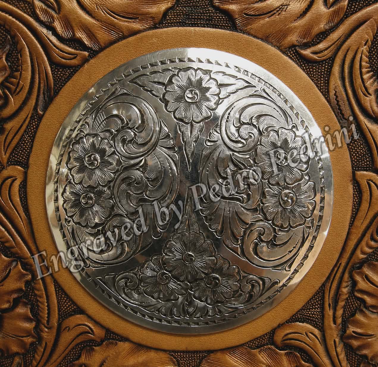 Round conchos, regular dome