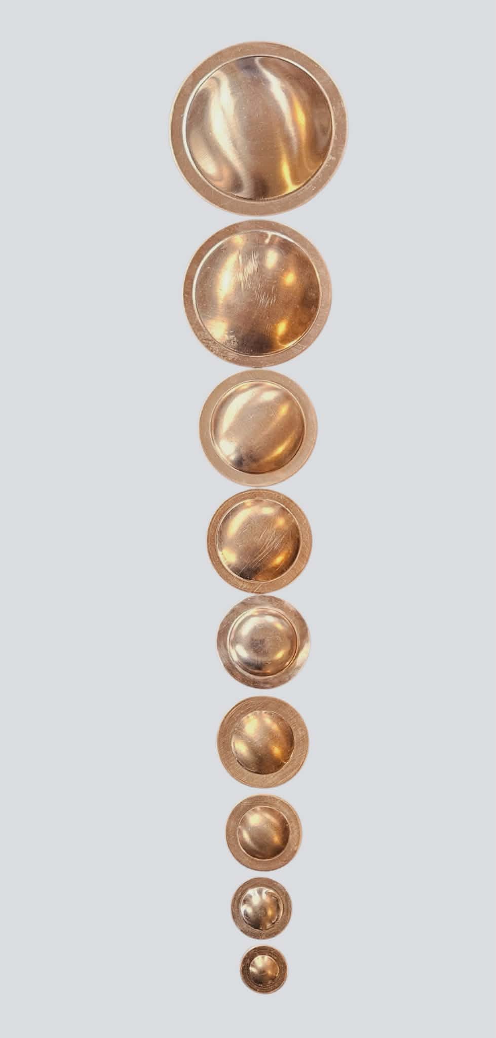 Round conchos, round flange dome